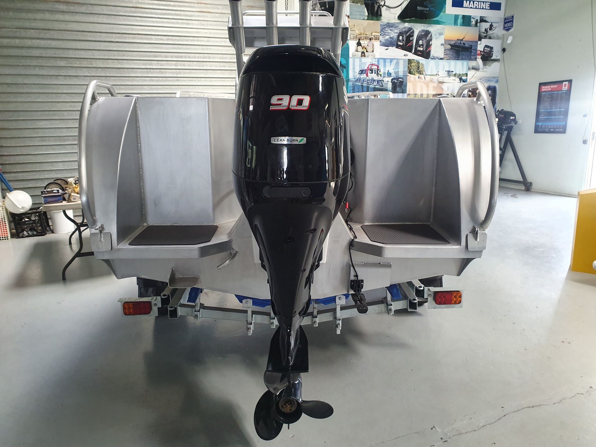 4.8 SIC Plate Boat